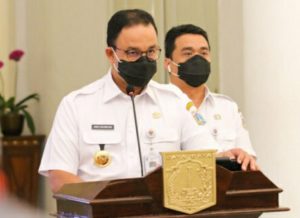 Gubernur DKI Jakarta Anies Baswedan menilai isolasi mandiri Berbahaya
